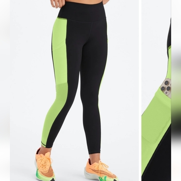 On-the-go PowerHold® High-Waisted Legging - Picture 1 of 4